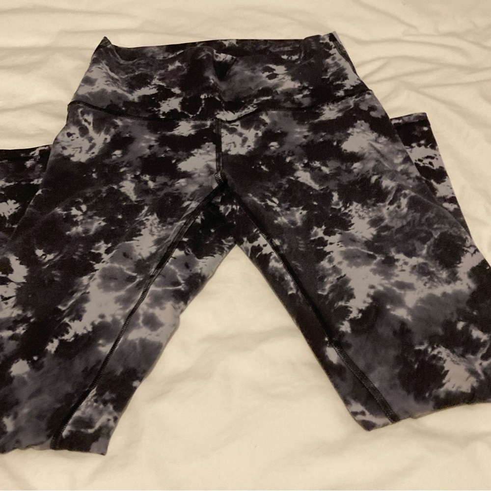 Fleo El Toro leggings.  Size M